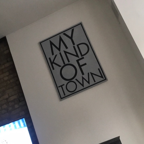 Meet your Posher, Kristine - Picture 1 of 1